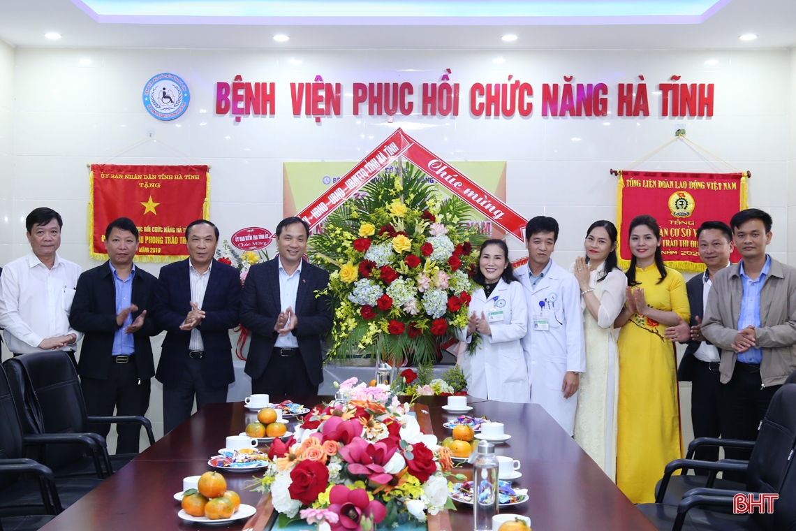 Bí thư Tỉnh ủy: Trau dồi y đức, không ngừng nâng cao chất lượng chăm sóc sức khỏe Nhân dân
